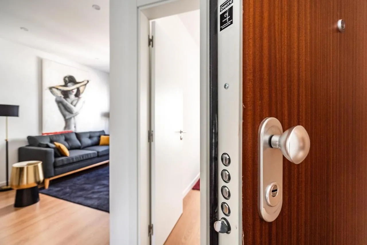 Akicity Benfica Cadet Lisboa Apartamento